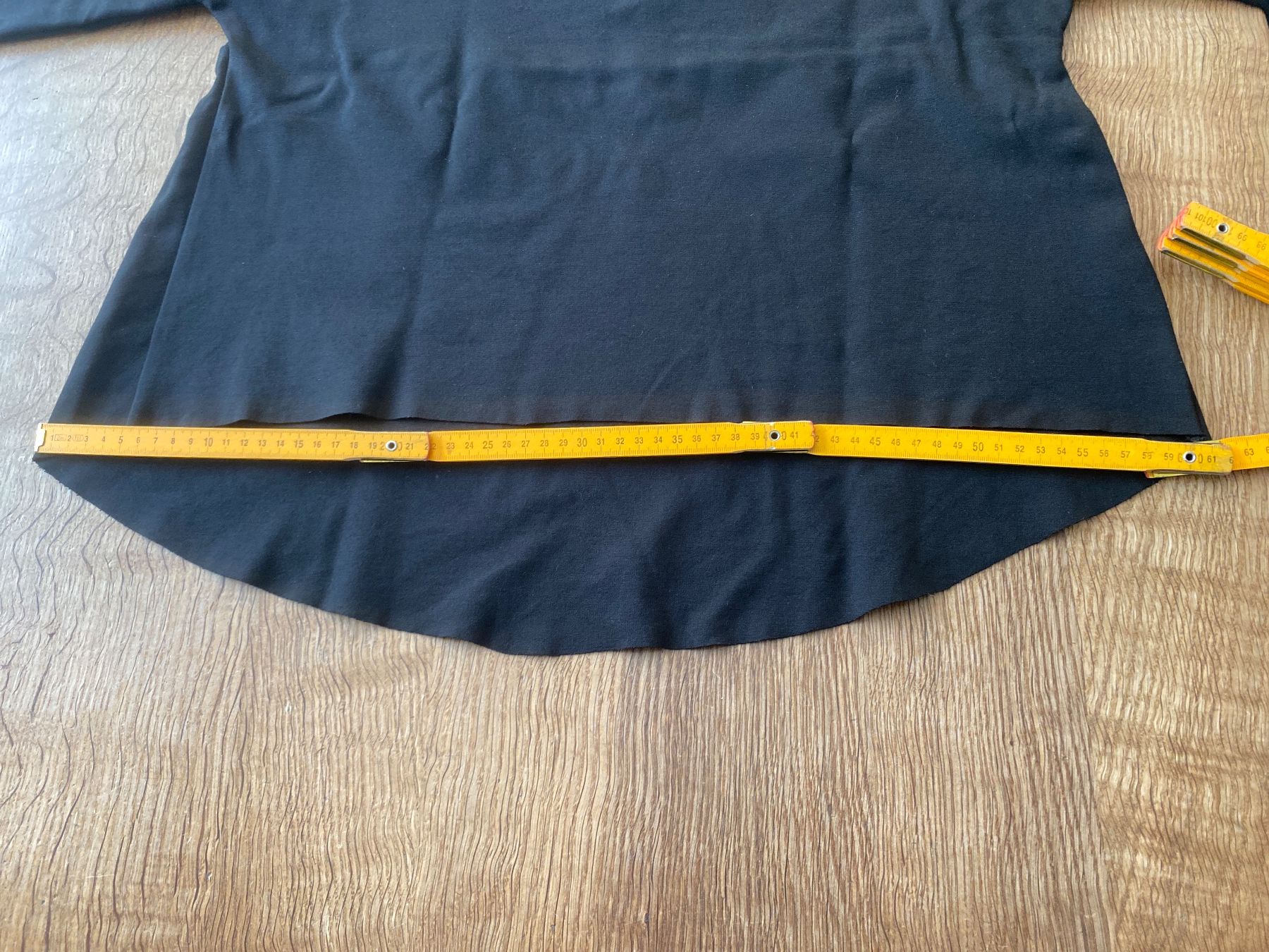 Maglioni & Felpe: SHIRT MIT KRAGEN/PULLOVER GR.1 Size / schwarz / speziell – Usato da Frauenfeld venduto da Boldi46 7