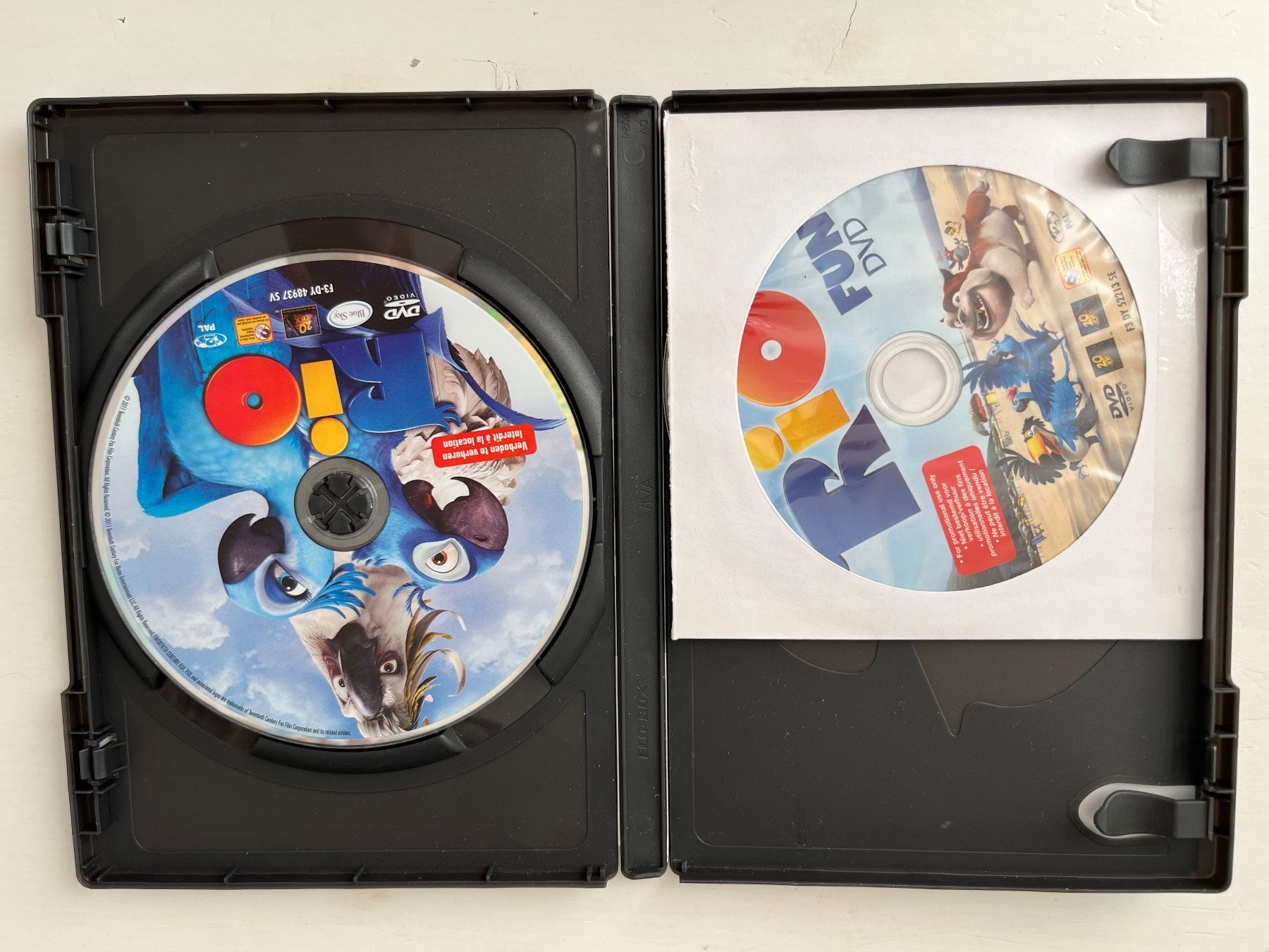 Tous les DVDs: Rio (FR/EN) DVD 📀 – Neuf (Voir description) à Sierre par black.box 2