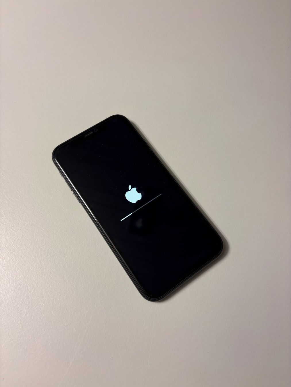 Apple Portables: Apple iPhone 11 – D'occasion à Baar par jan_nr78