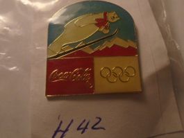 1 Coca Cola Pin (H42)