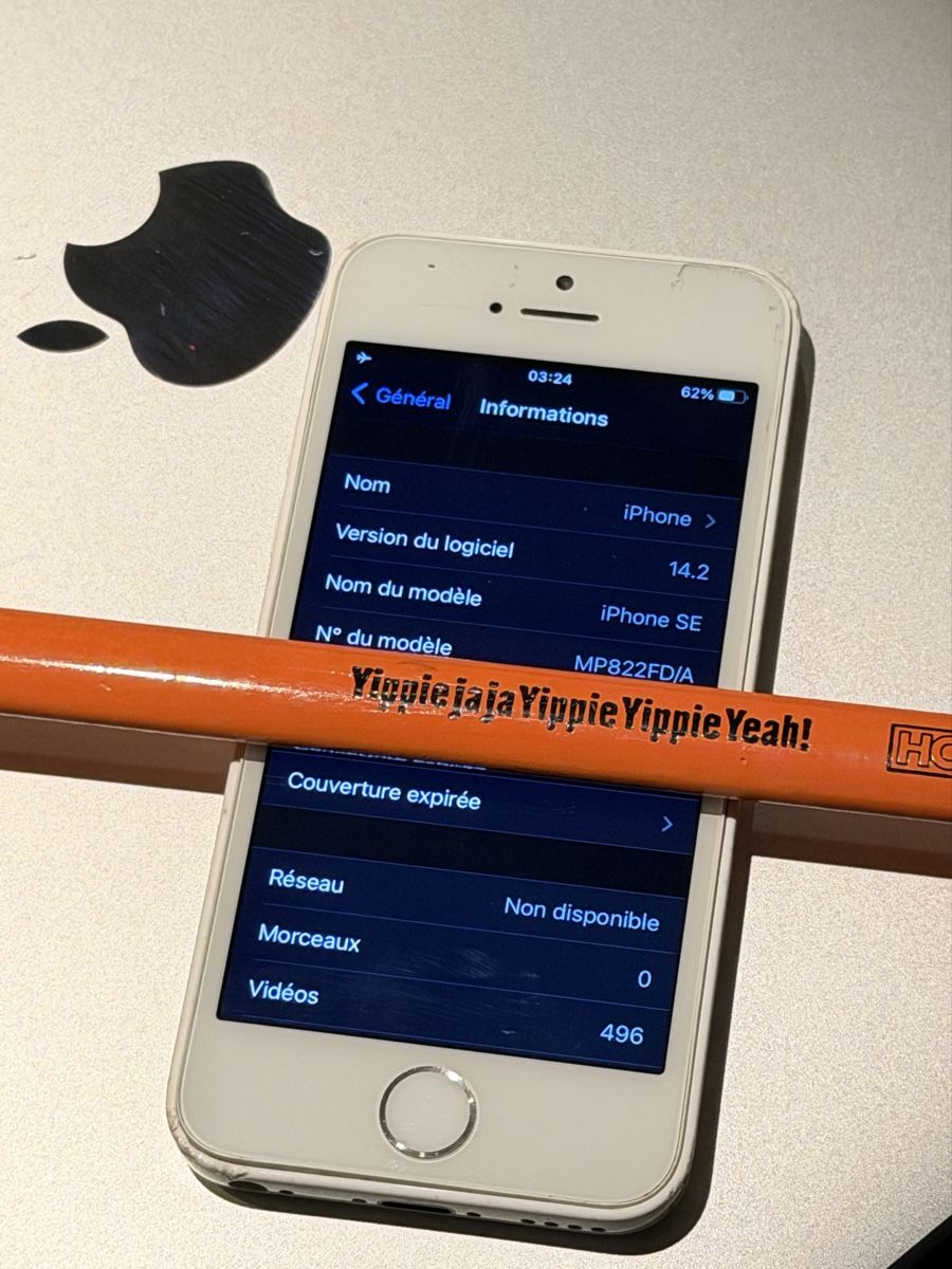 Apple Telefoni cellulari / Smartphones: iPhone SE Custom – Usato da Lausanne venduto da Planet_Faisceaux 3
