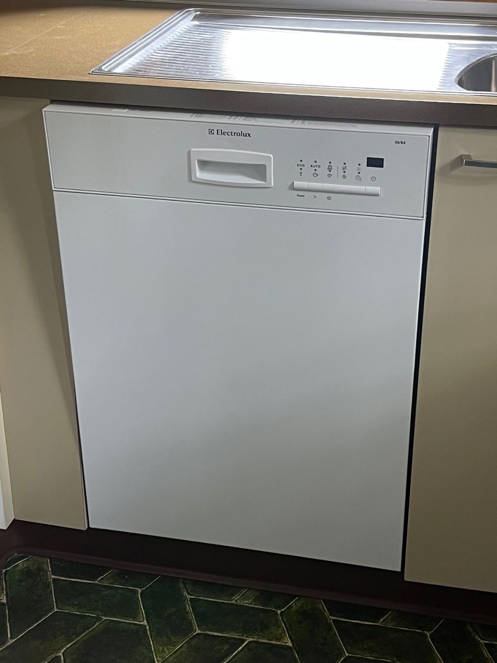 Electrolux Lavastoviglie: Geschirrspüler – Usato da Brügg BE venduto da CPNTrade