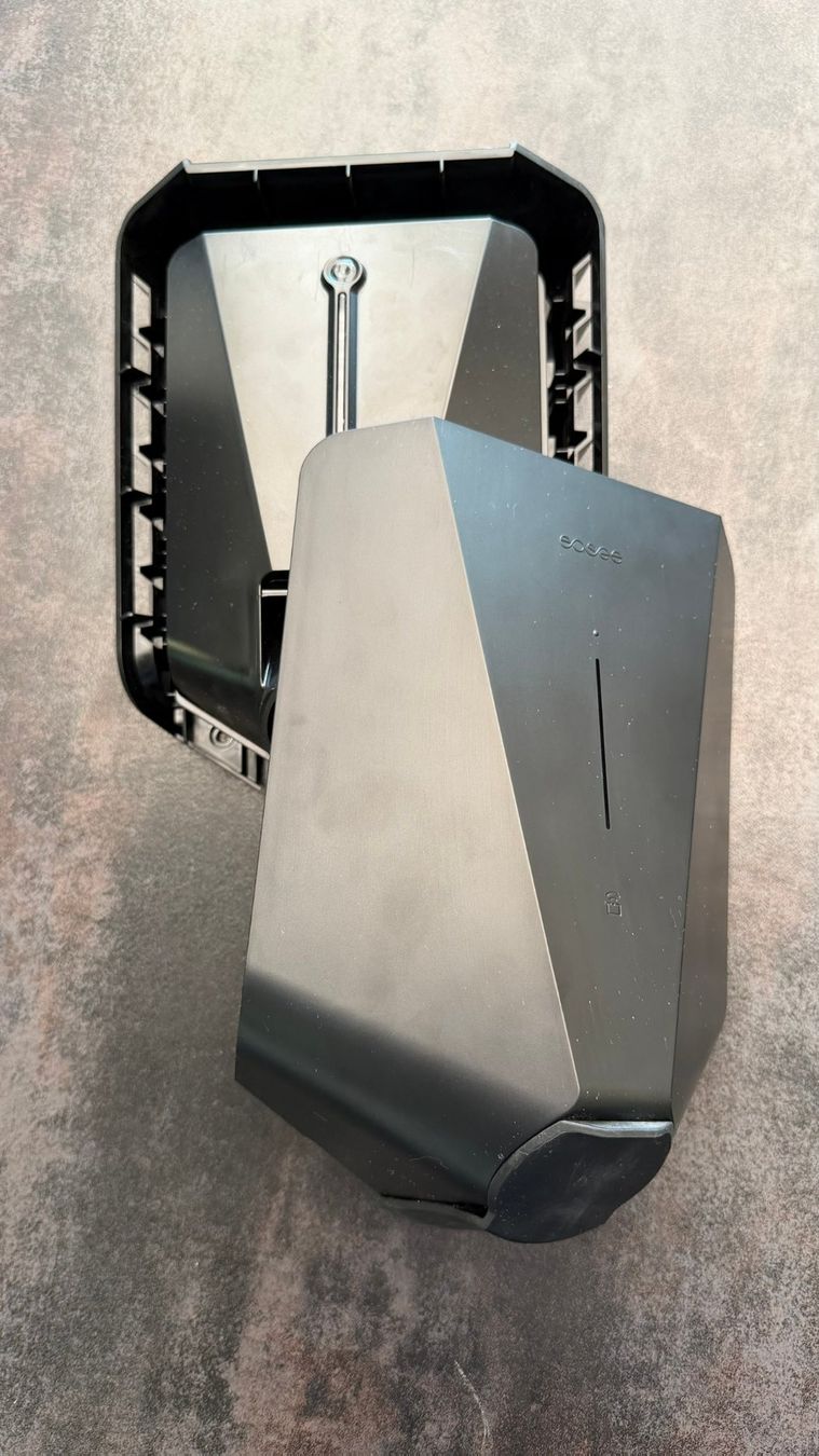 Chargeurs de batterie: Easee Home Auto Wallbox - neuwertig – D'occasion à Boswil par Bosmel13 1