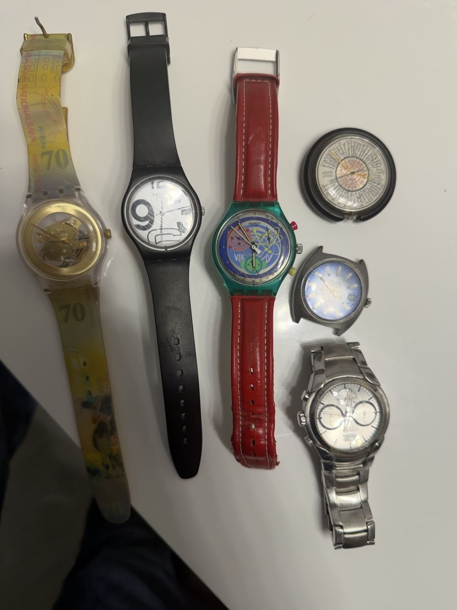 Swatch Orologi: Sammlung 4Swatch und 2 andre – Usato da Sursee venduto da Fion