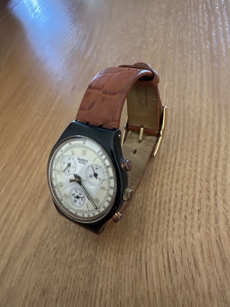Swatch Orologi: Swatch Chronograph mit Original Lederarmband Vintage Uhr – Usato da Luzern venduto da Fjus 1