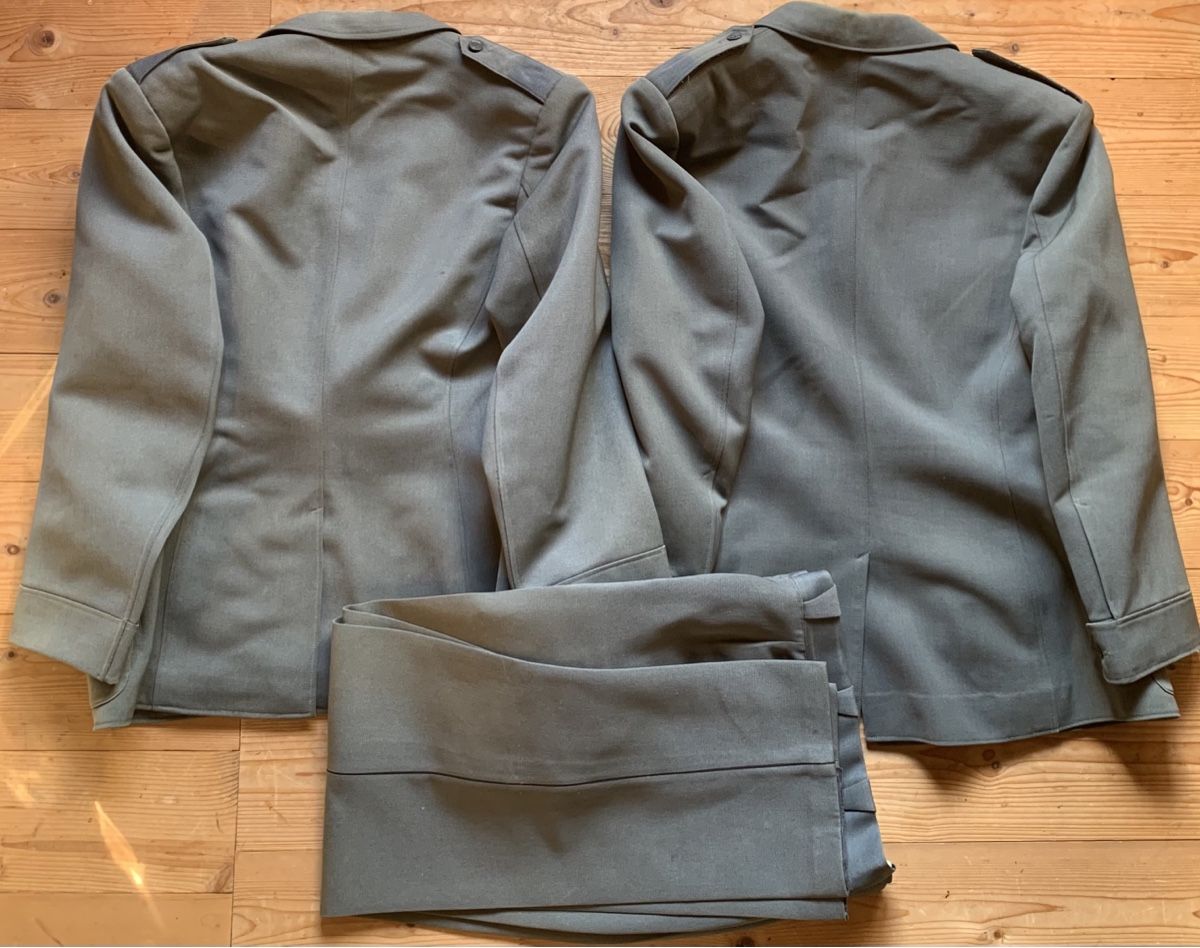 Schweizer Armee Uniformi: Offiziersuniform der Fliegertruppen – Usato da Goldingen venduto da Bergler012 6