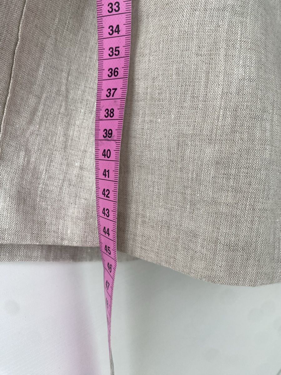 Hosen: CUCINELLI Leinenshorts NP 560.- – Gebraucht aus zürich von venezi 4