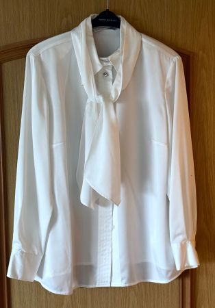 Feine seidenartige Bluse von Mario Rosella (Italien)