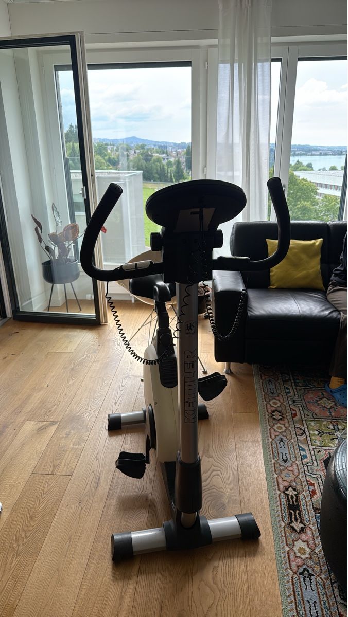 Hometrainer: Kettler Ergometer Heimtrainer  – Usato da St. Gallen venduto da ped_z6yl