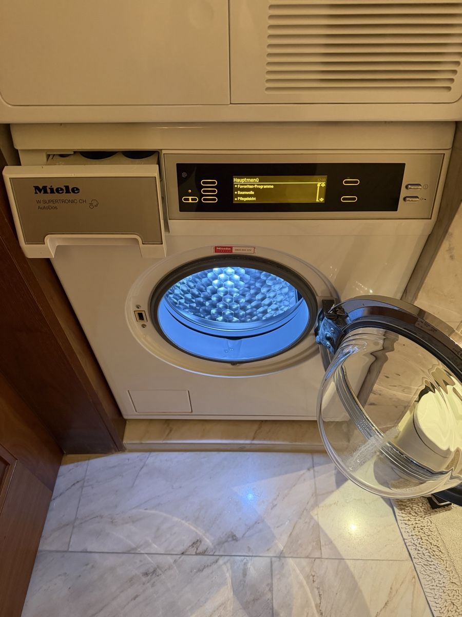 Miele Waschmaschinen: Miele Waschmaschine – Gebraucht aus Widen von Widen12345 2
