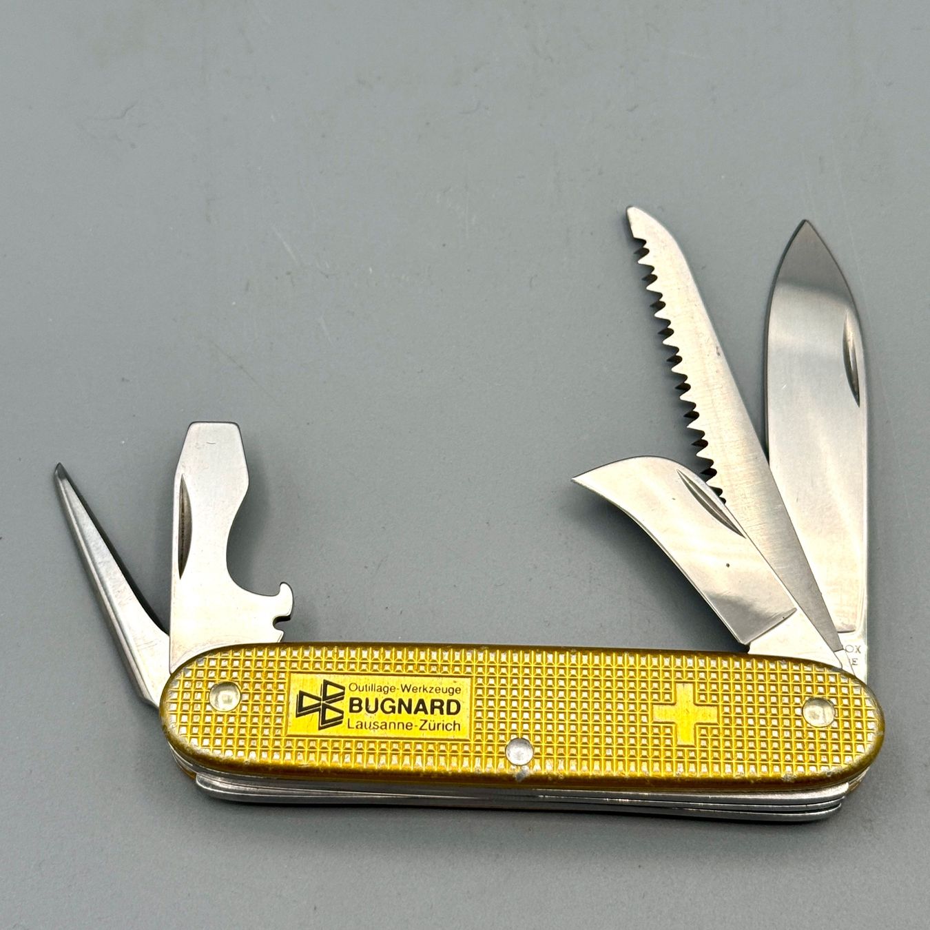 Victorinox Coltelli tascabile: Sackmesser Bugnard Victorinox – Usato da Ueberstorf venduto da Brocandi