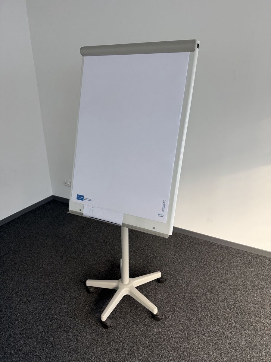 Lavagne: Flipchart mit Rollen guter Zustand – Usato da Zürich venduto da Zvijerka