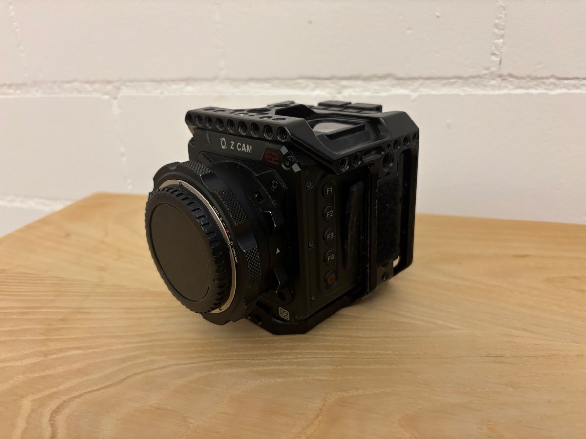 Videocamere: Z Cam E2-S6 6K Kamera EF und E Mount – Usato da St.Gallen venduto da ninimat