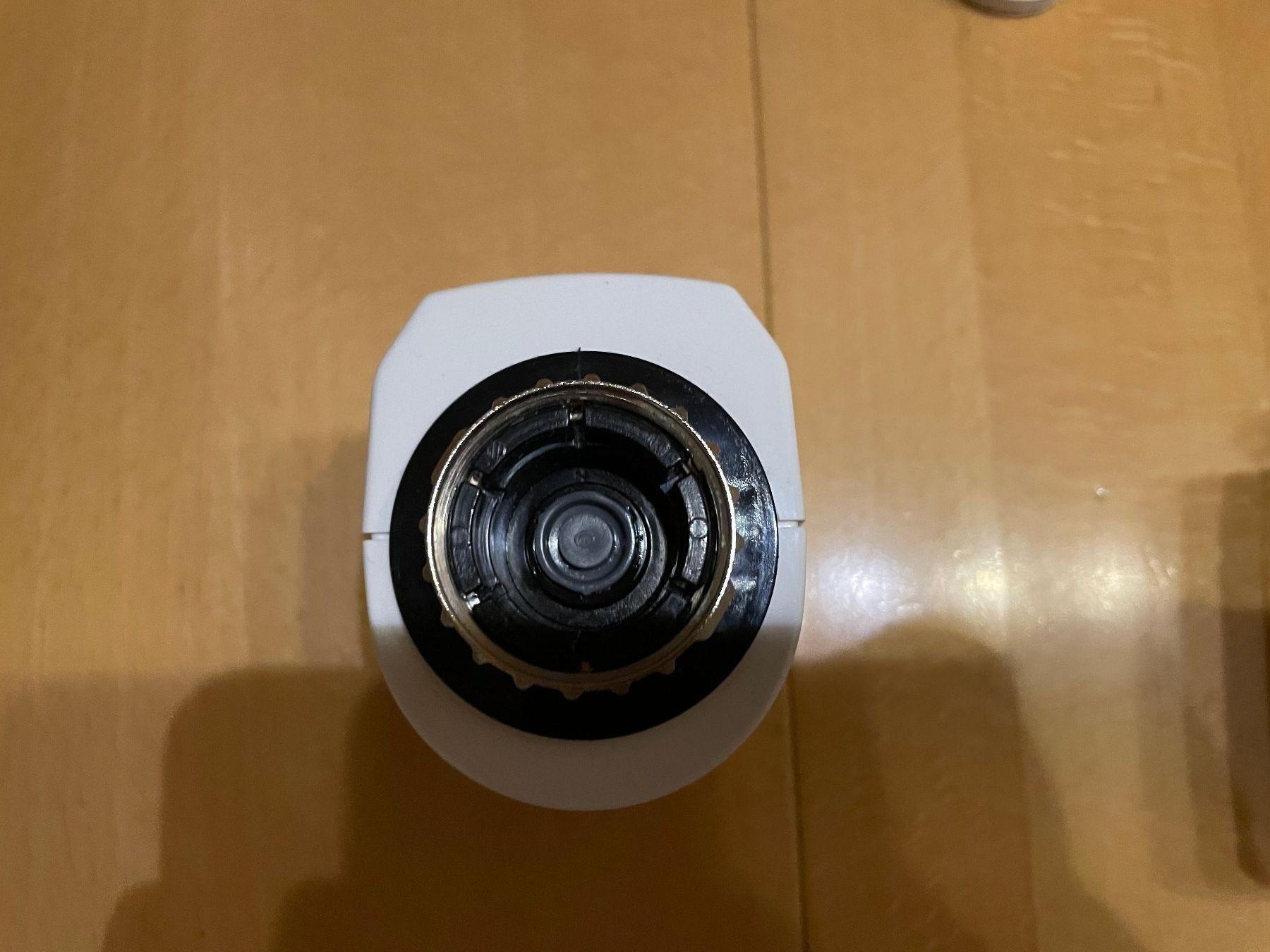 Radiatori: Heizkörperthermostat mit Stellantrieb Comet DECT – Usato da Affeltrangen venduto da Mowgli_123 2