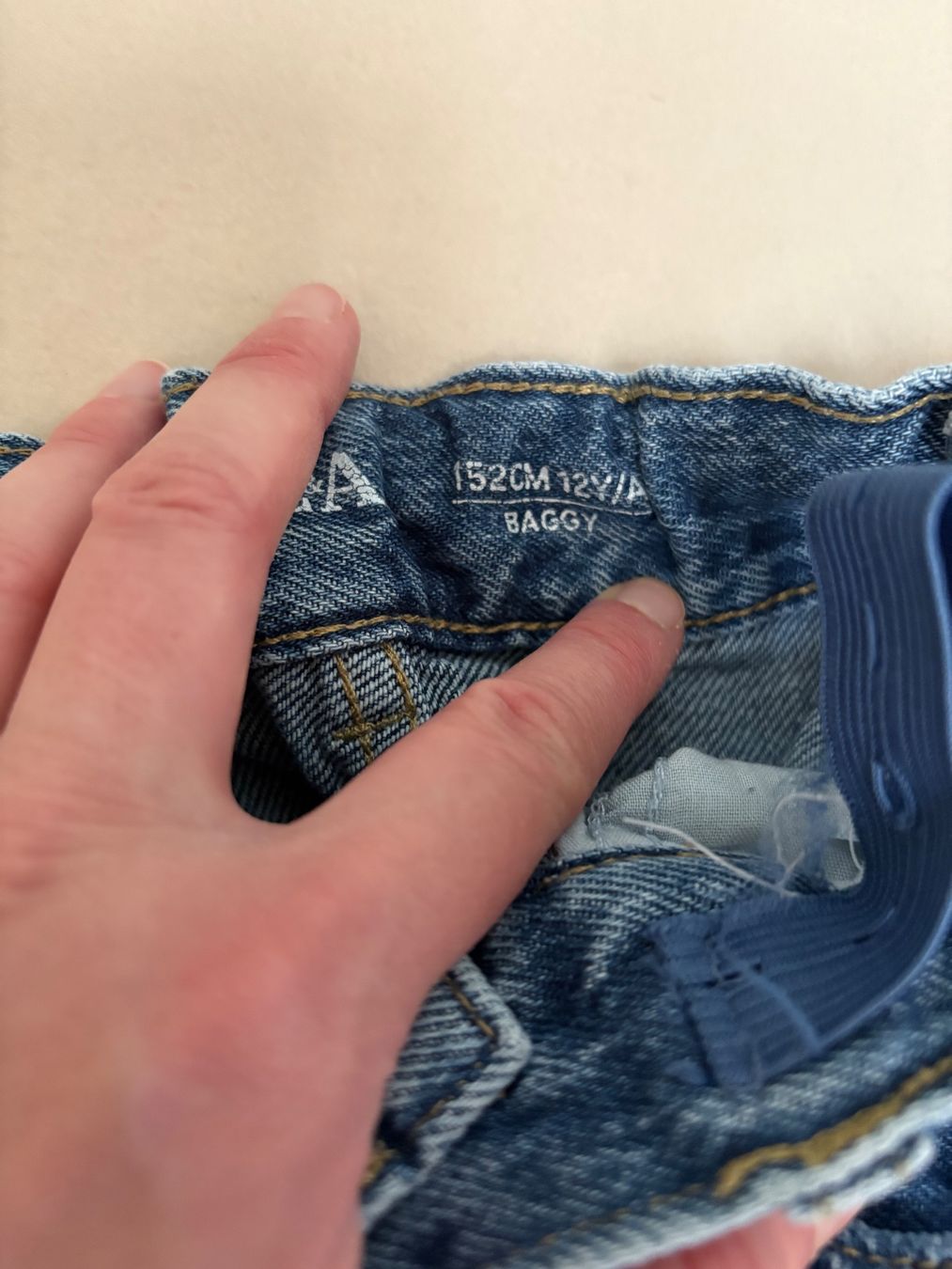C&A Pantalons: Baggy Jeans & Hose 152 – D'occasion à Oberwil-Lieli par mil_z56m 2