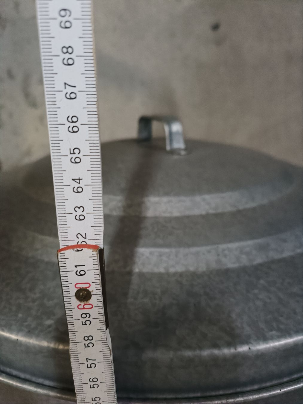 Altro per la casa: Galvanisch verzinkte Tonne mit Deckel  – Nuovo (secondo la descrizione) da Niederweningen venduto da Twisters 1