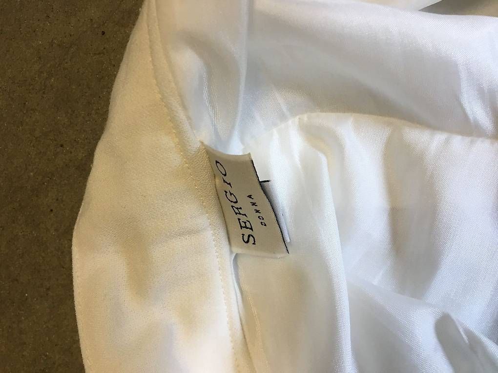 Pantaloni: Kurze Hosen – Usato da St. Gallen venduto da mel_d2rj 1