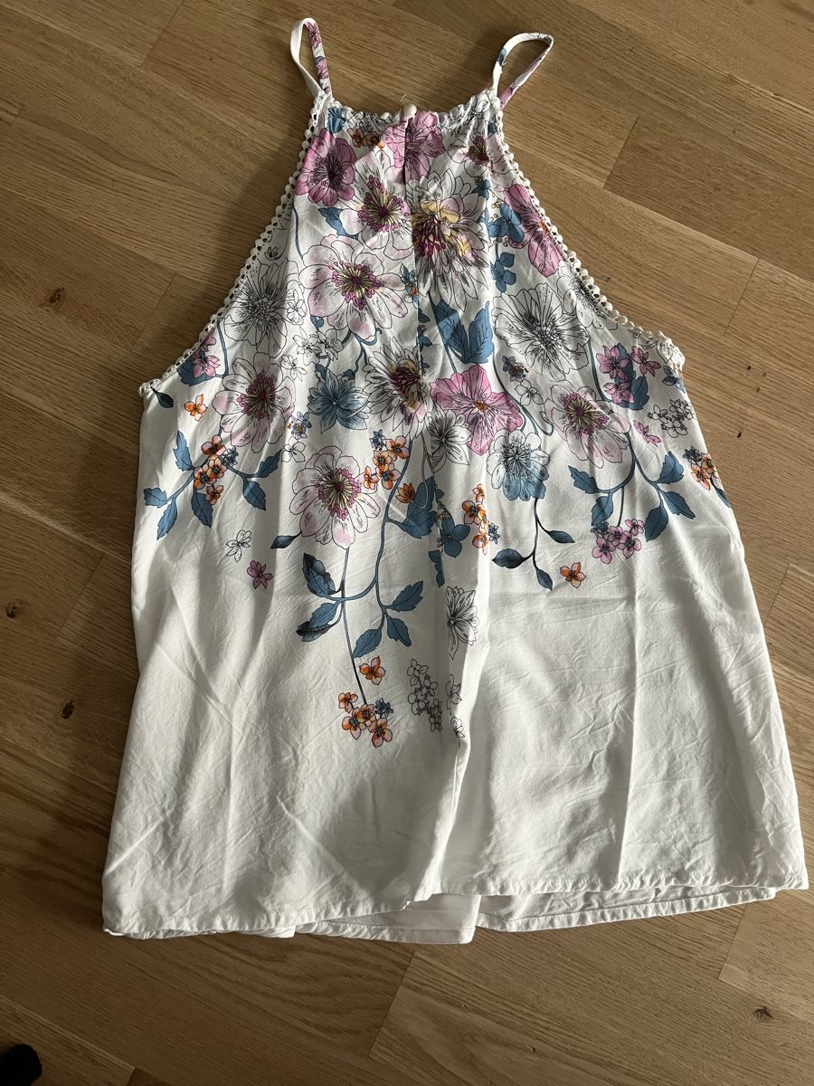 Tops: Top mit Blumenmuster  – D'occasion à Thun par pri_655z 1