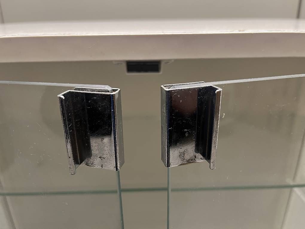 Vitrinen: Vitrine  – Gebraucht aus Zürich von HandschlagGilt 1