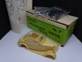 Modellbausatz Peugeot 401D