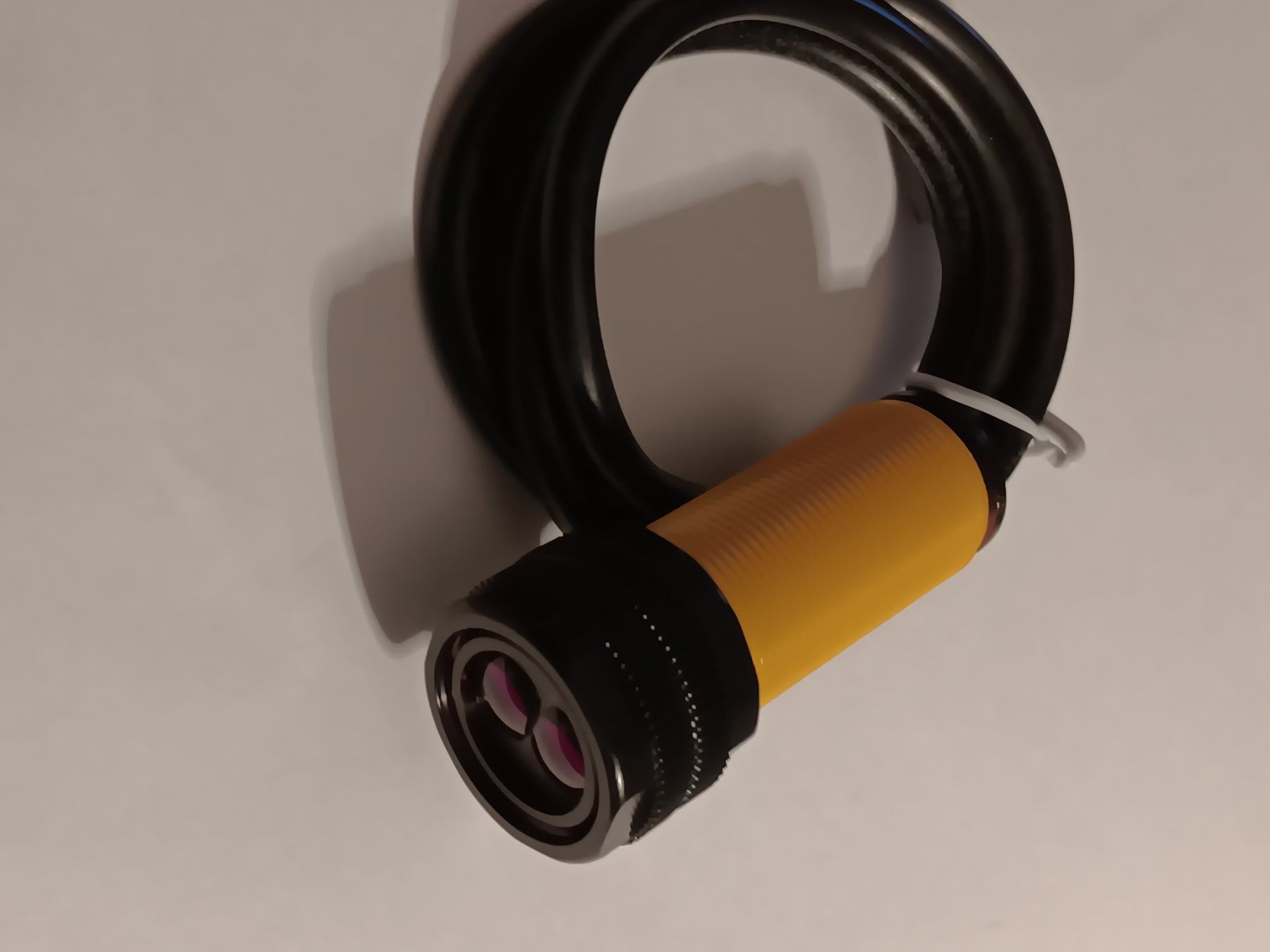 Composants électroniques: 5VDC Photoelectric Diffuse Reflection E18-d80nk 3-80cm Adjus – Neuf avec emballage d'origine à Ermatingen par rik4rdo 1
