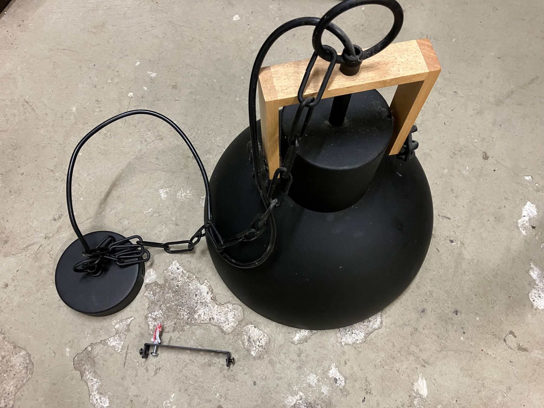 Kronleuchter & Deckenlampen: Deckenlampe Deckenleuchte höhenverstellbar – Gebraucht aus Zürich von jus_pph5
