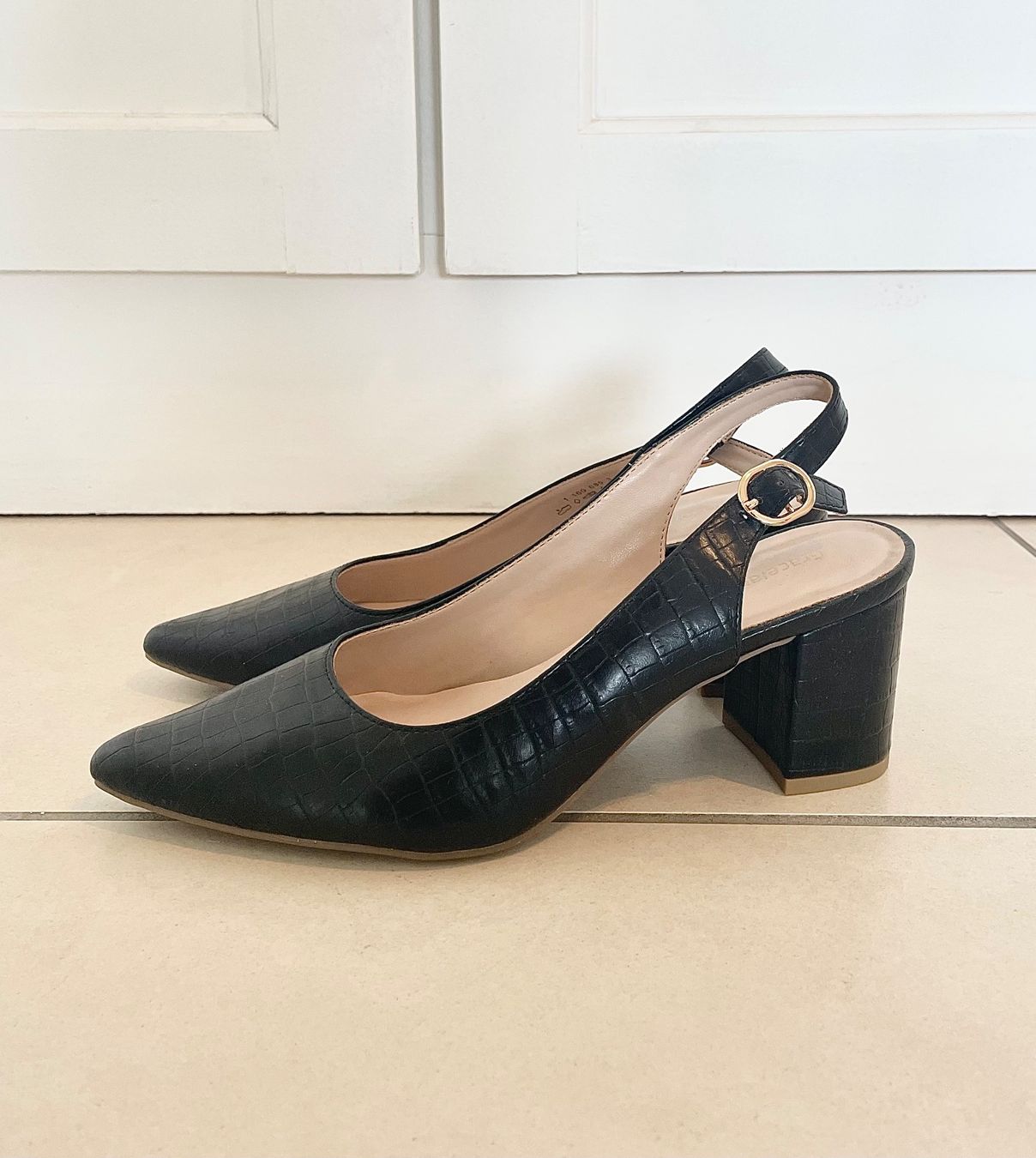 Graceland Scarpe da donna: Escarpins slingback noirs effet crocodile - Taille 38 – Usato da Geneve venduto da Margot_22 1