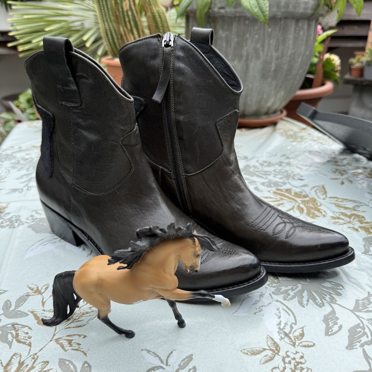 Damenschuhe: History Western Leder 40 – Neu und originalverpackt aus Chur von Reginn