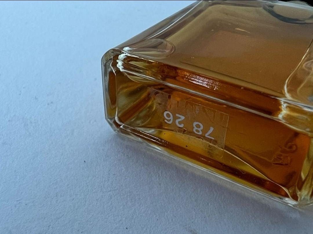 Chanel Profumi & Eau de Toilette: Parfum CHANEL No.5 7ml – Usato da Kestenholz venduto da Porsche117 1