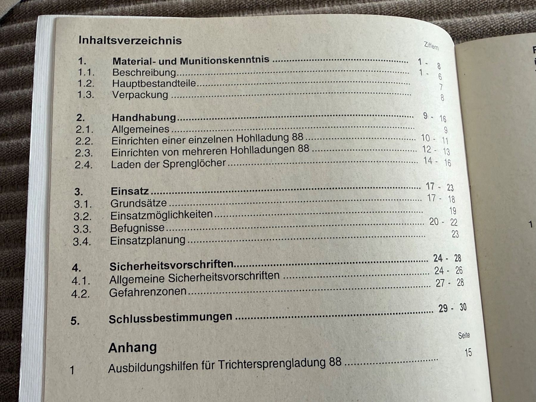 Livres: Reglement: Trichtersprengladung 88 - Schweizer Armee – D'occasion à Brütten par Hst1 1