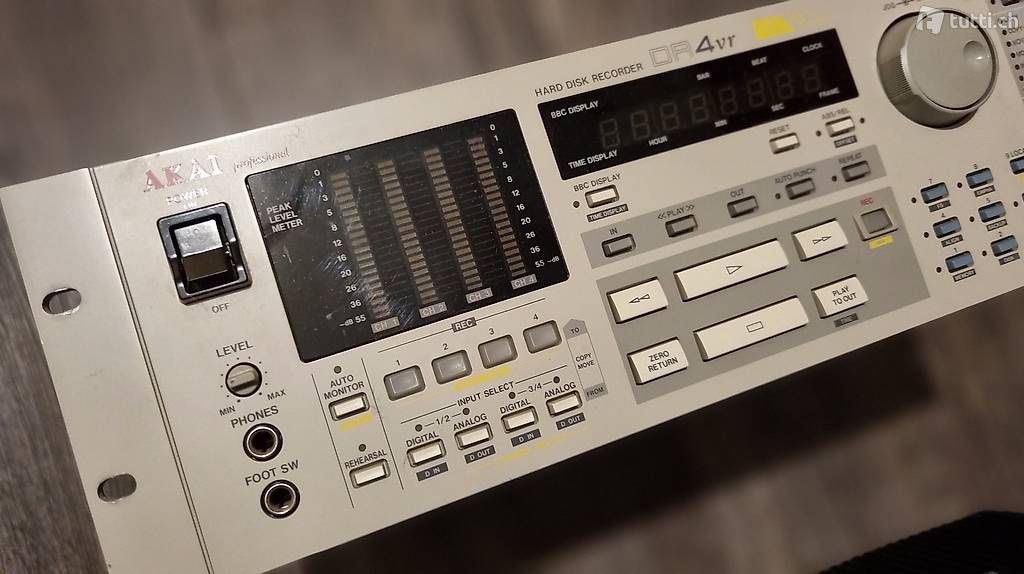 Strumenti musicali: Akai DR4 dr 4 Spur HD Recorder – Usato da Dübendorf venduto da Proteus1 1