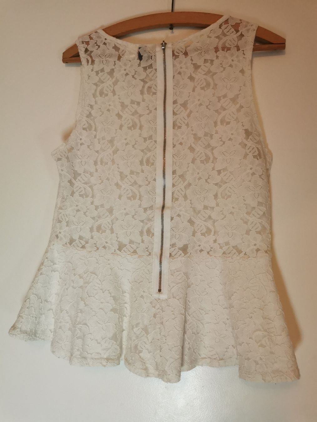 H&M Tops: spitzen Top weiss – Gebraucht aus Flaach von sustana 1
