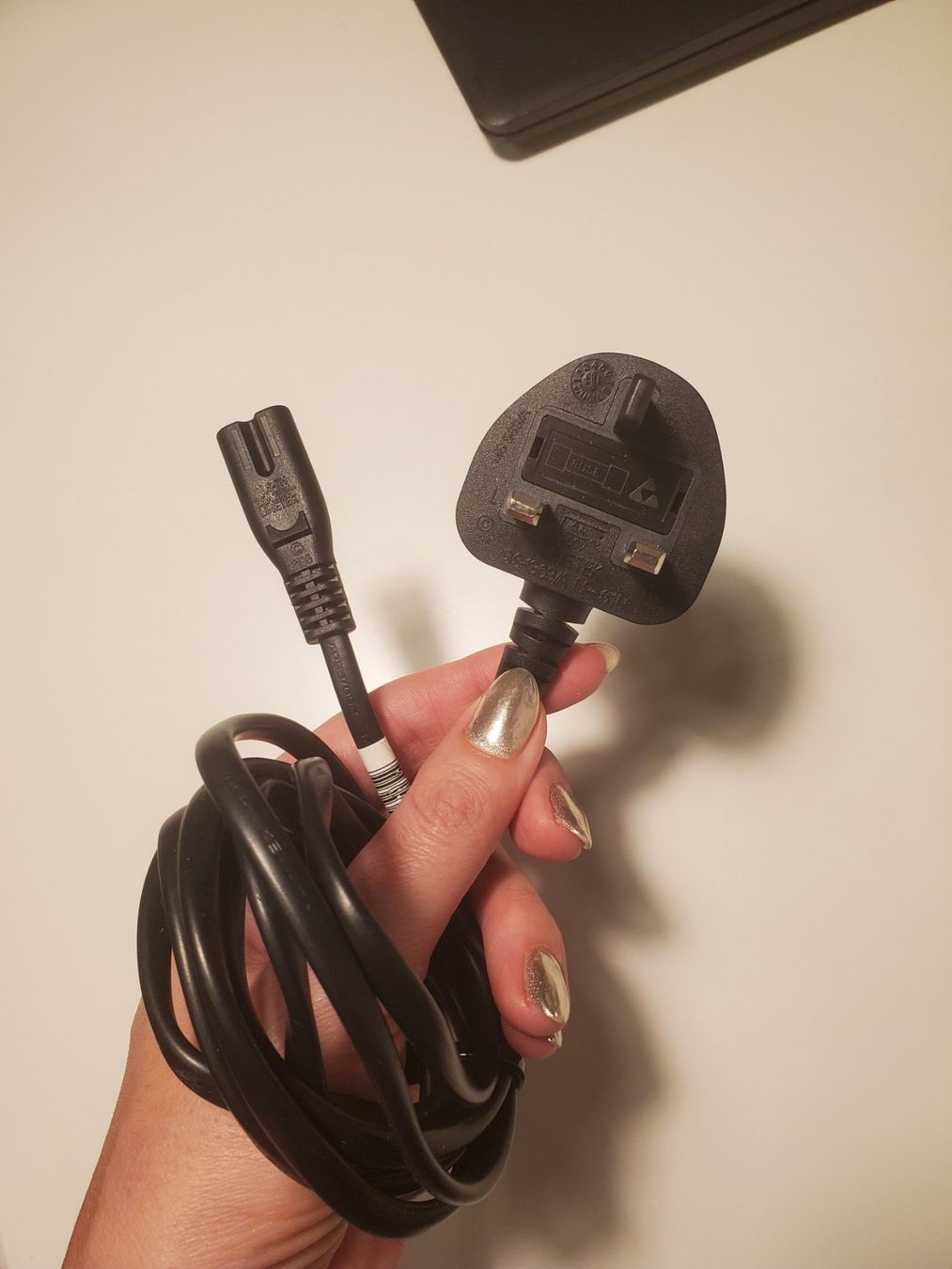 Cavi: 2M AC Power Cord Cable For Linetek UK Plug – Usato da Lachen SZ venduto da missfranky85