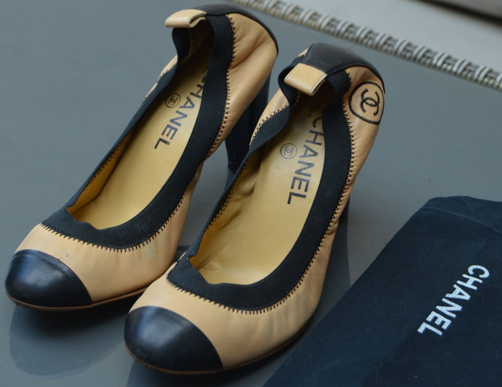 Chanel Scarpe da donna: Chanel Pumps 37C – Difettoso da Collonges venduto da arashee 1