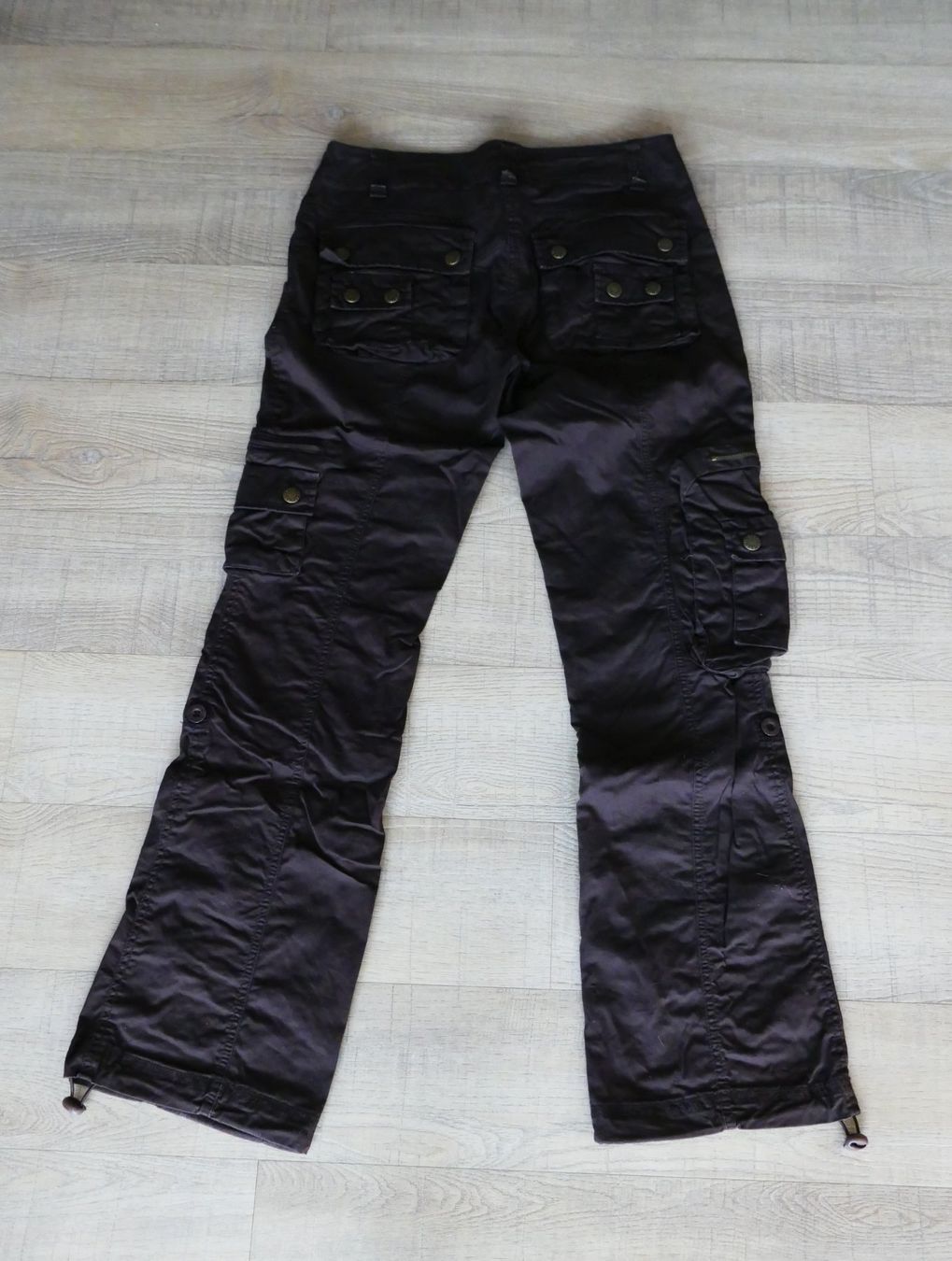 Pantaloni: Cargohose Baumwolle, braun, Gr. 38 – Usato da Port venduto da uzuku 7