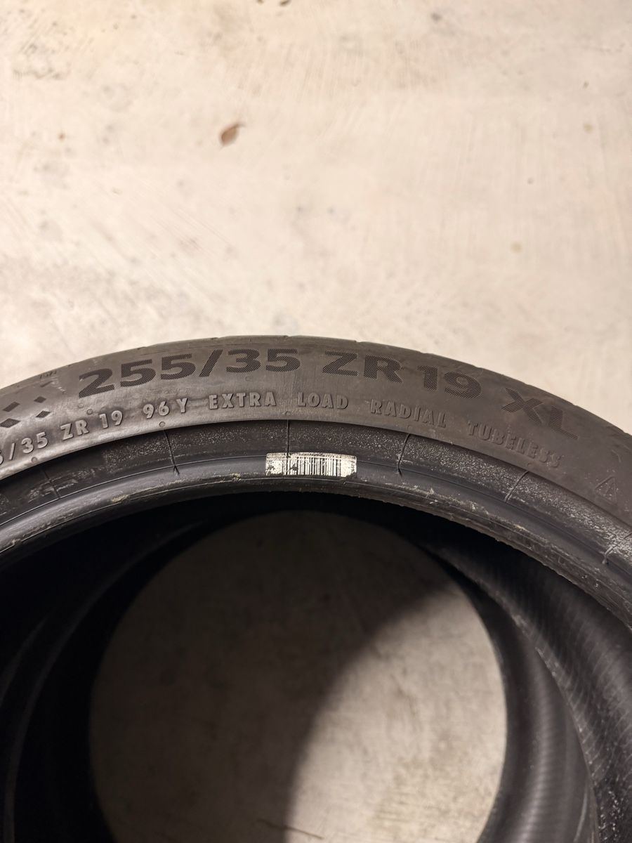 Pneus & Kompletträder: Continental 255/35 R19 Sommerreifen – Gebraucht aus Schlieren von caseiro1997 2