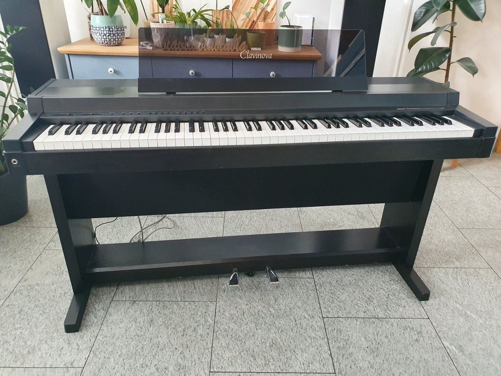 Used Eighty Eight Weighted Keys Yamaha Clavinova Clp 350