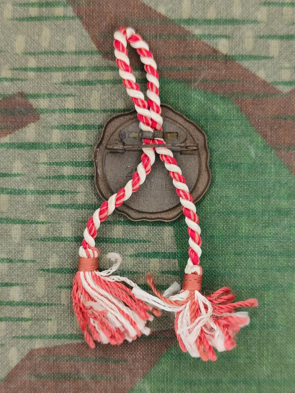 Placchette & Badge: 1. August Abzeichen 1941 mit Schnur – Usato da Bauma venduto da SwissMilitaria 1
