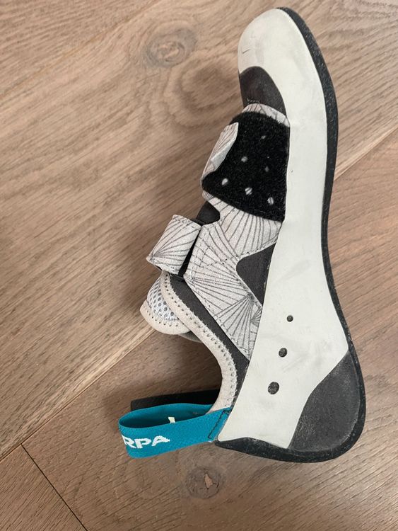 CLIMBX Crush Lace Kletterschuh – Grau – Mit X-Factor Sticky Gummi, Umwickelter Ferse, Gepolstertem Knöchel & Atmungsaktiver Zunge – Für Hallen- Und Felskletterei