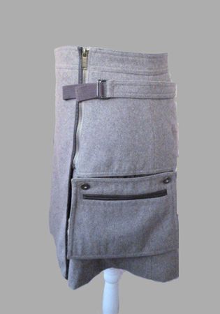 Gr. 32 / 34 kurzer brauner DESIGNER Rock mit 50% Wolle L48cm