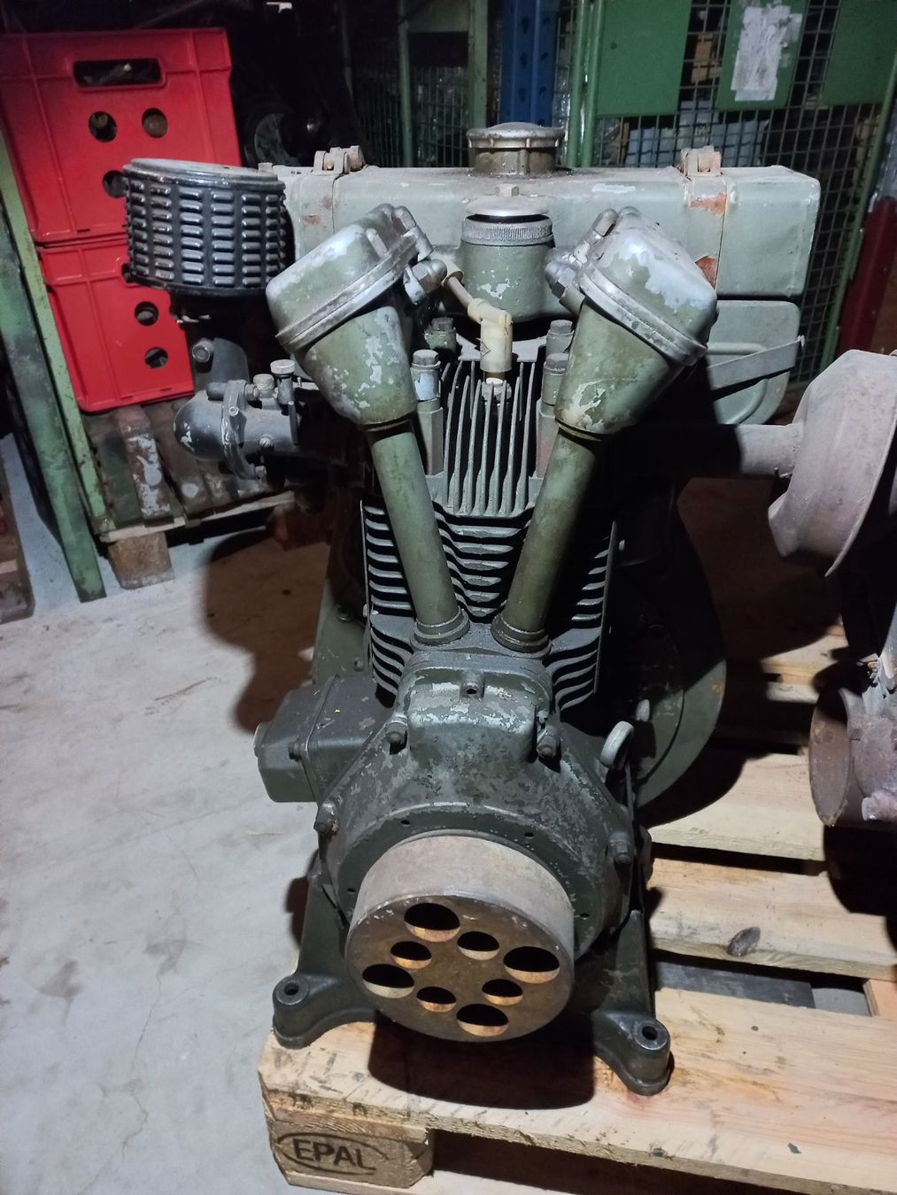 Motoren: sehr schöner original Oldtimer Stationärmotor Bernard W 112 – Gebraucht aus Dulliken von Classiclerch4657 2