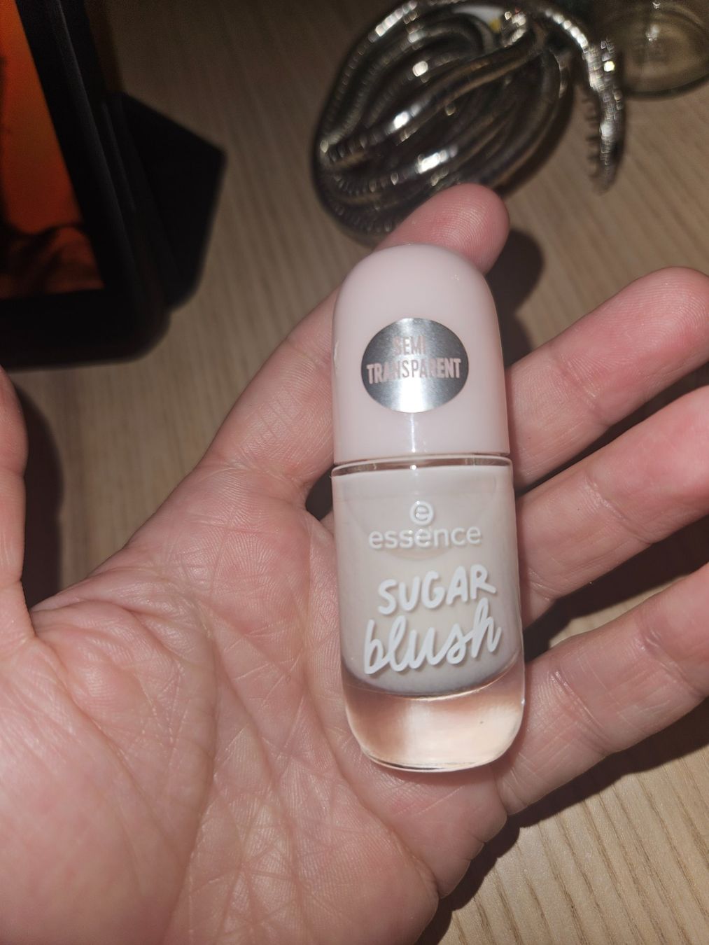 Smalto per unghie: Nagellack Essence "Sugar Blush" Hellrosa – Usato da Luzern venduto da Lucan_Valerius