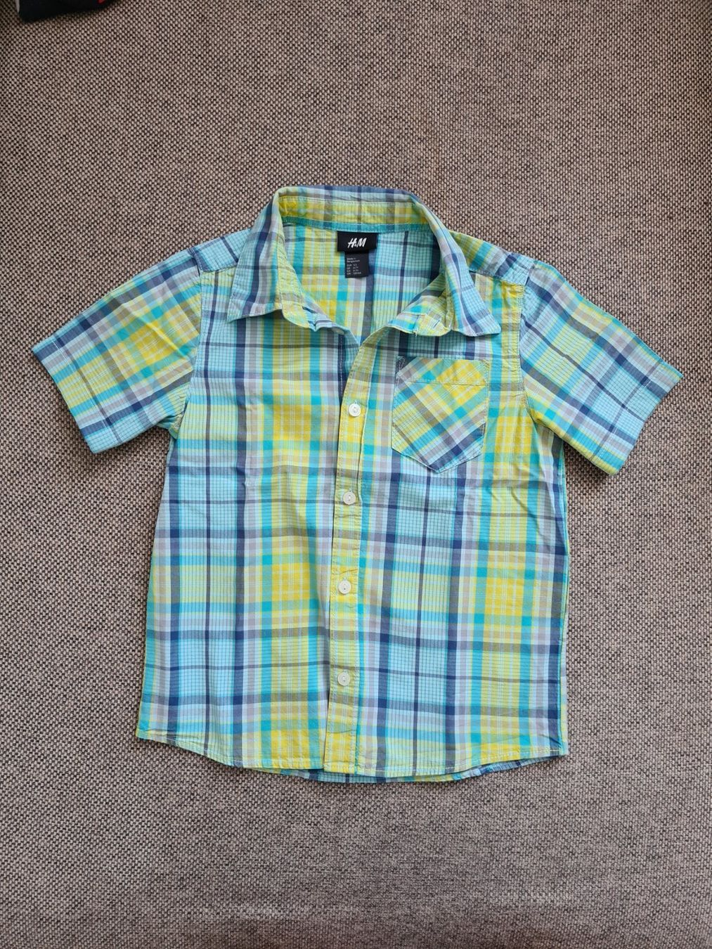 Camicie, T-shirt & Polo: Sommerliches Hemd Gr. 122 – Usato da Widnau venduto da KleineHonigblume