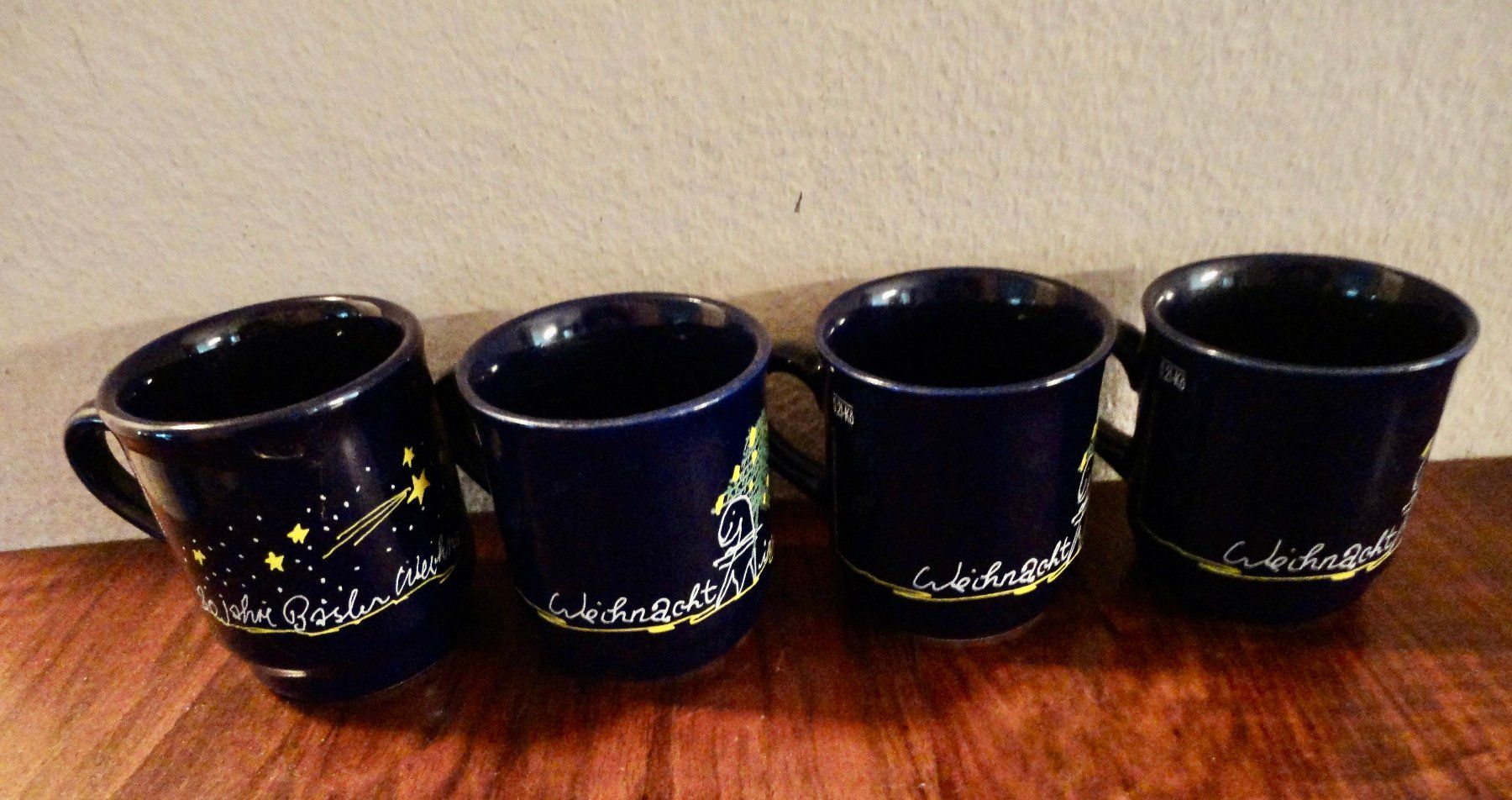 Tassen: 4er Set . Becher mit Henkel. – Neu (gemäss Beschreibung) aus Wädenswil von FILI10 1
