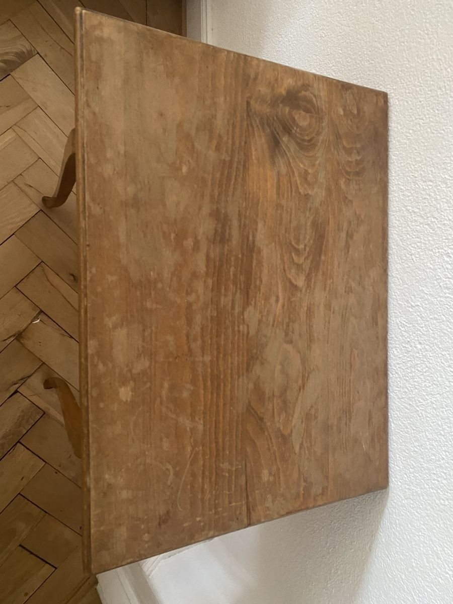 Tische: Älteres Beistelltischchen aus Holz – Gebraucht aus St. Gallen von Buechi17 2
