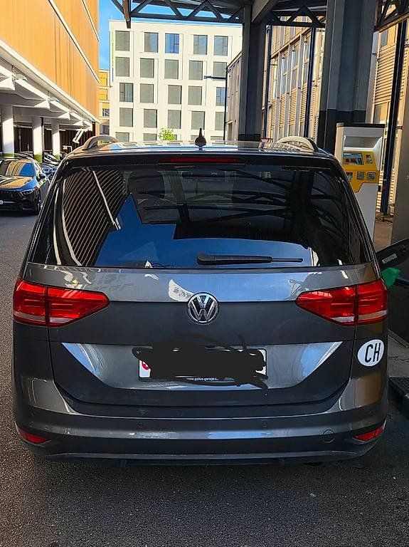 VW Autos: Vw Touran Comfortline, 1.5TSI – Gebraucht aus Luzern von lizamch 3