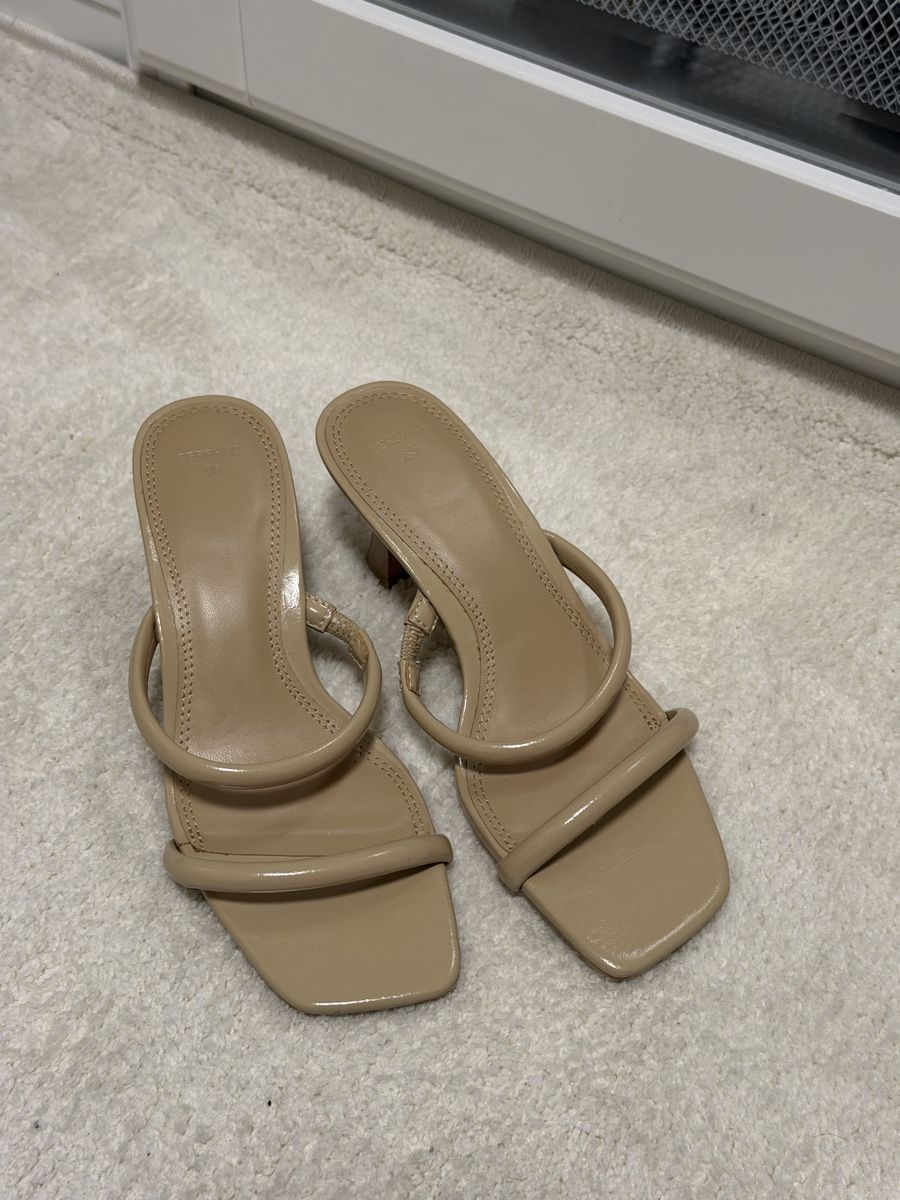 Bershka Scarpe da donna: Bershka Sandalen gr.35 – Usato da Münchenwiler venduto da AM3280