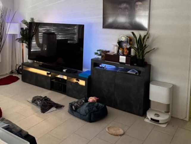 Mobili TV: Fernsehmöbel dunkelgrau mit Beleuchtung gebraucht – Usato da Wallisellen venduto da flavio.vinci