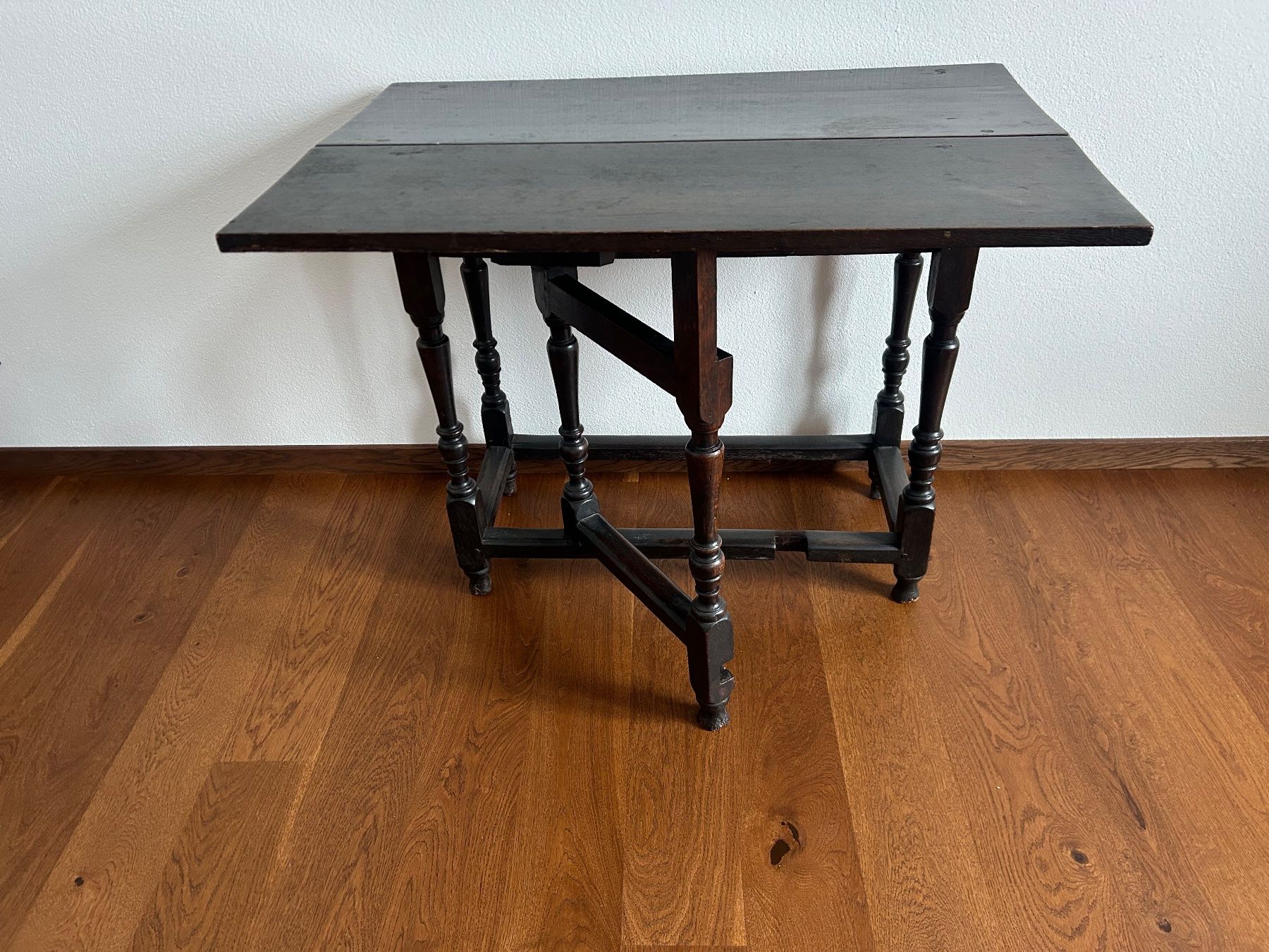 Tische: Antiker klappbarer Tisch, Sideboard – Gebraucht aus Langnau am Albis von iris_g