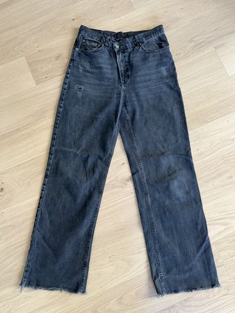 Jeans schwarz/ grau/ schräger Bund